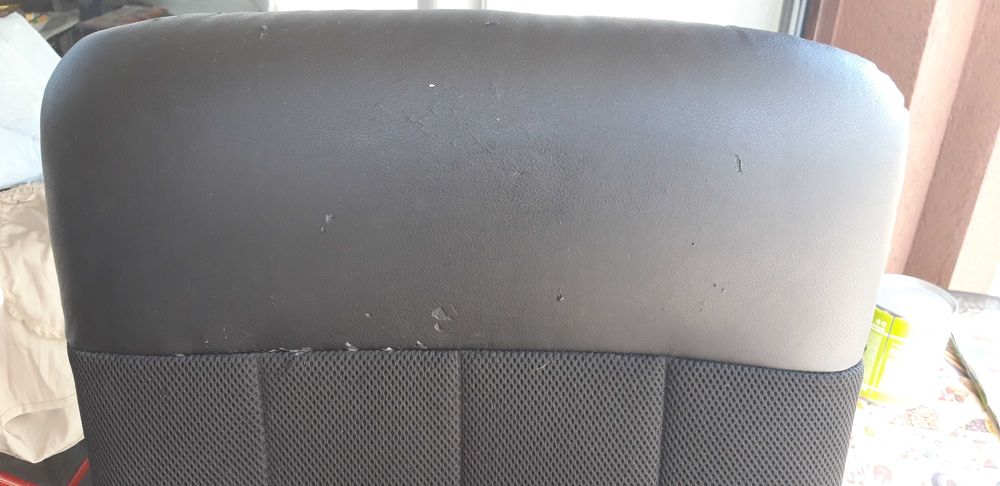 Стол за бюро, въртящ се, на колелца, черен