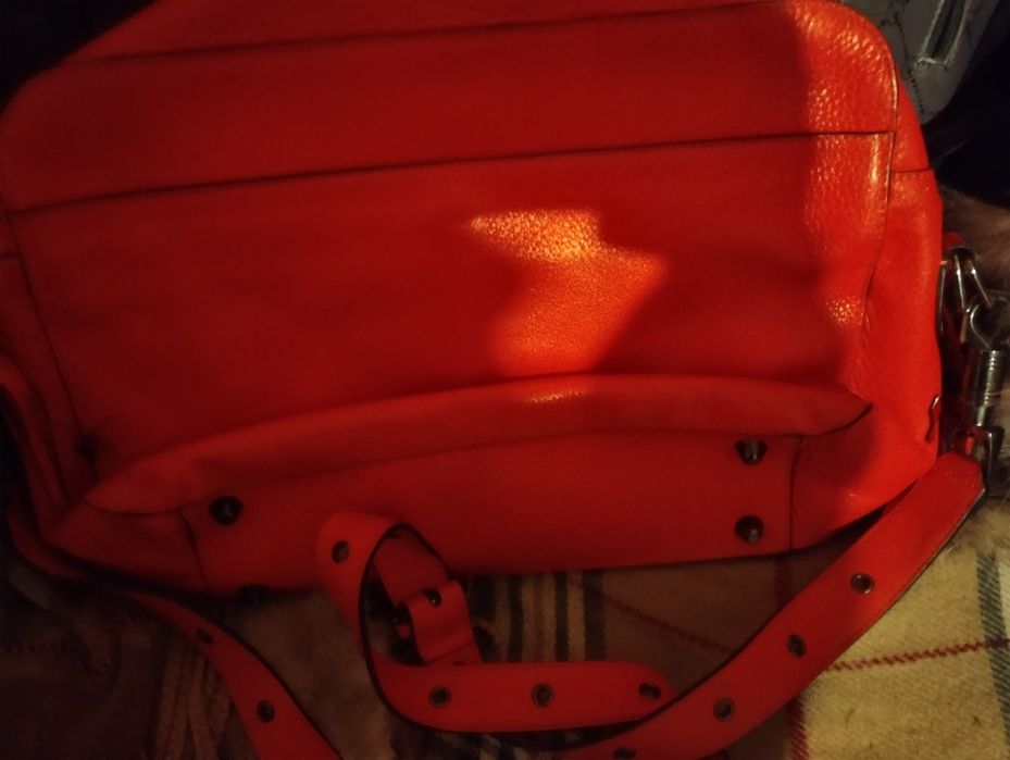 Christian Louboutin оригинална чанта