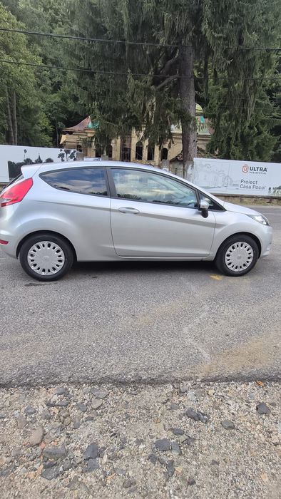 Ford fiesta 1.2 benzina an 2009