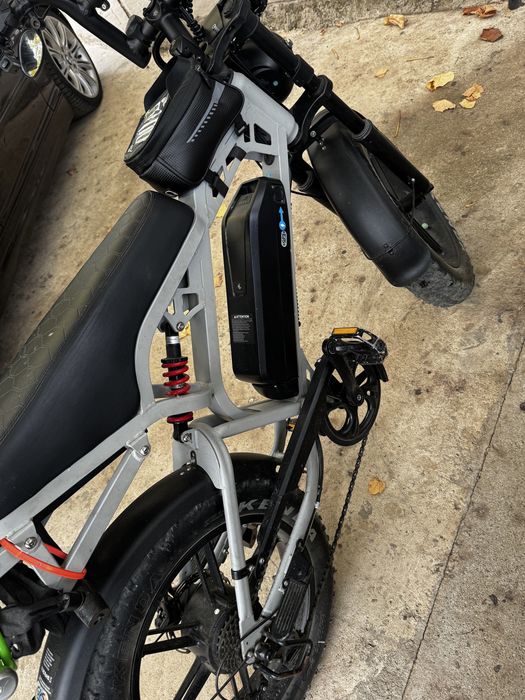 Bicicleta electrica v20 pro