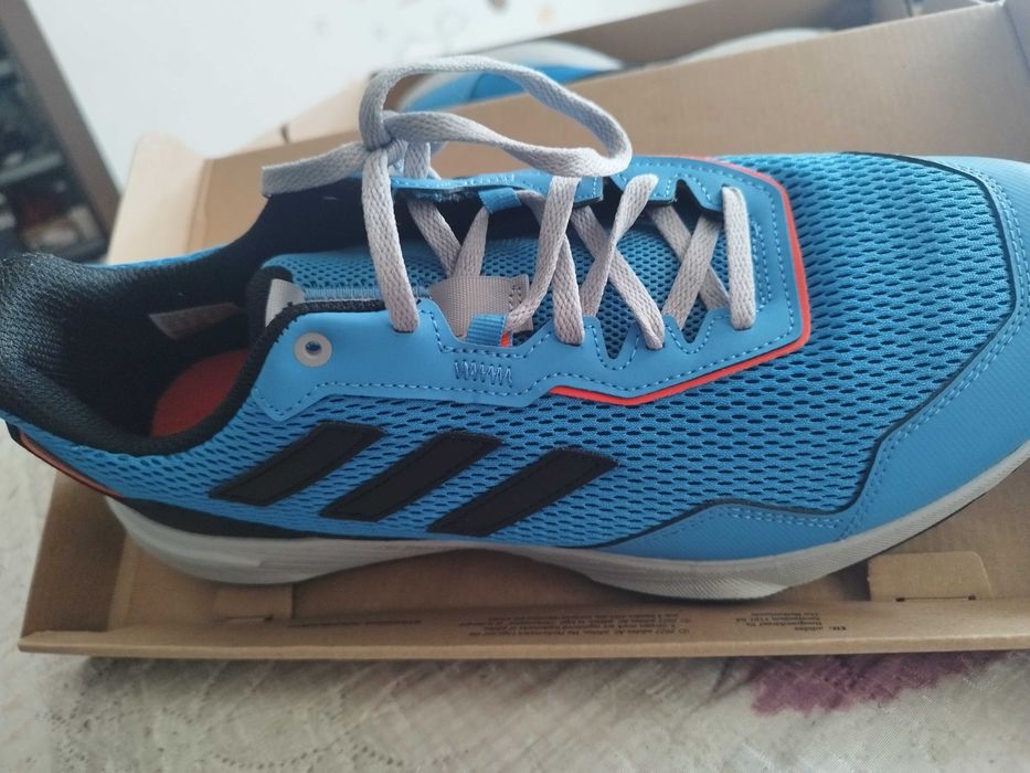 Adidas terrex tracefinder