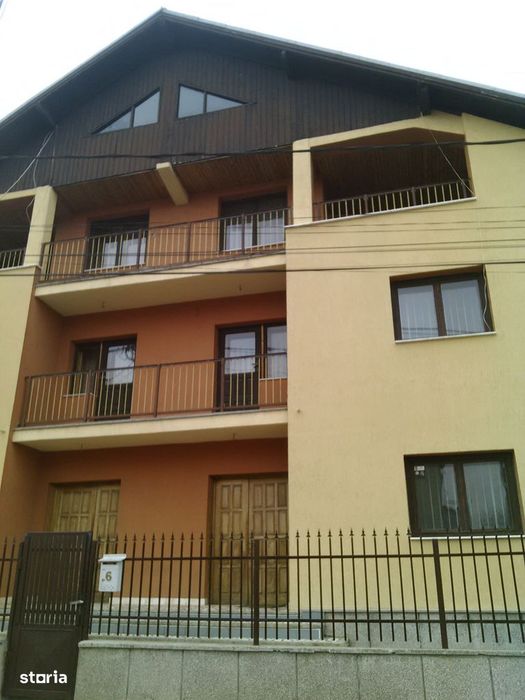 Casa 6 camere - cazare 12 persoane, Nord