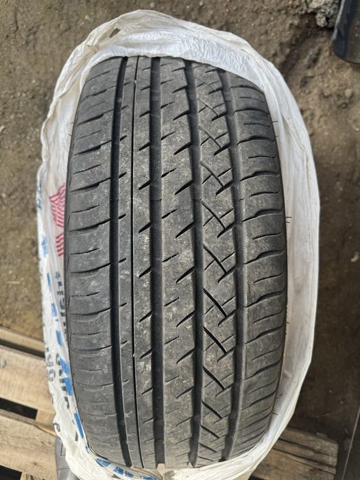 Летние Шины 215/45/17 (SONIX)