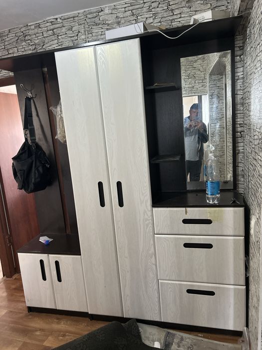 Продам прихожий уголок