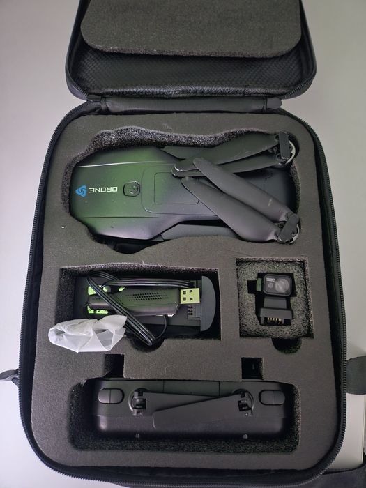 Drona în stare foarte bună de funcționare