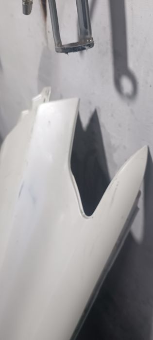 Продам Крыло на Land cruiser Prado