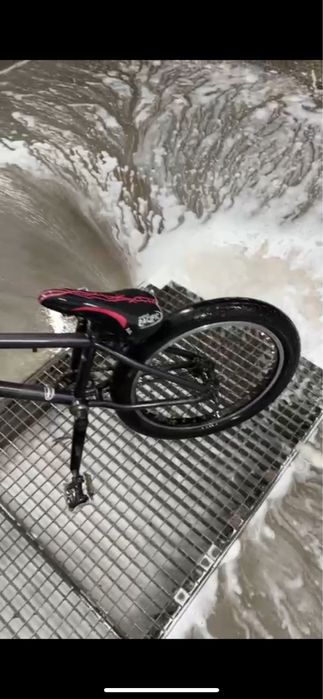 Bicicleta bmx nou nefolosita aproape