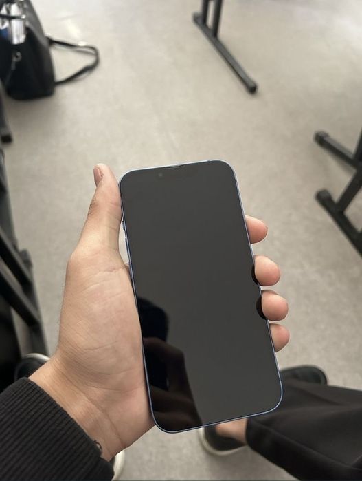 Продам Iphone 13 128gb