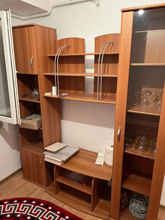 Închiriez garsoniera