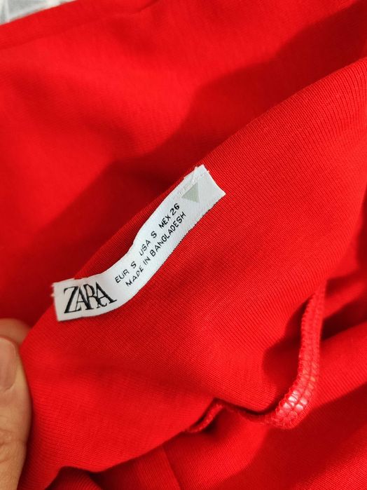 Червена рокля Zara рaзмер S