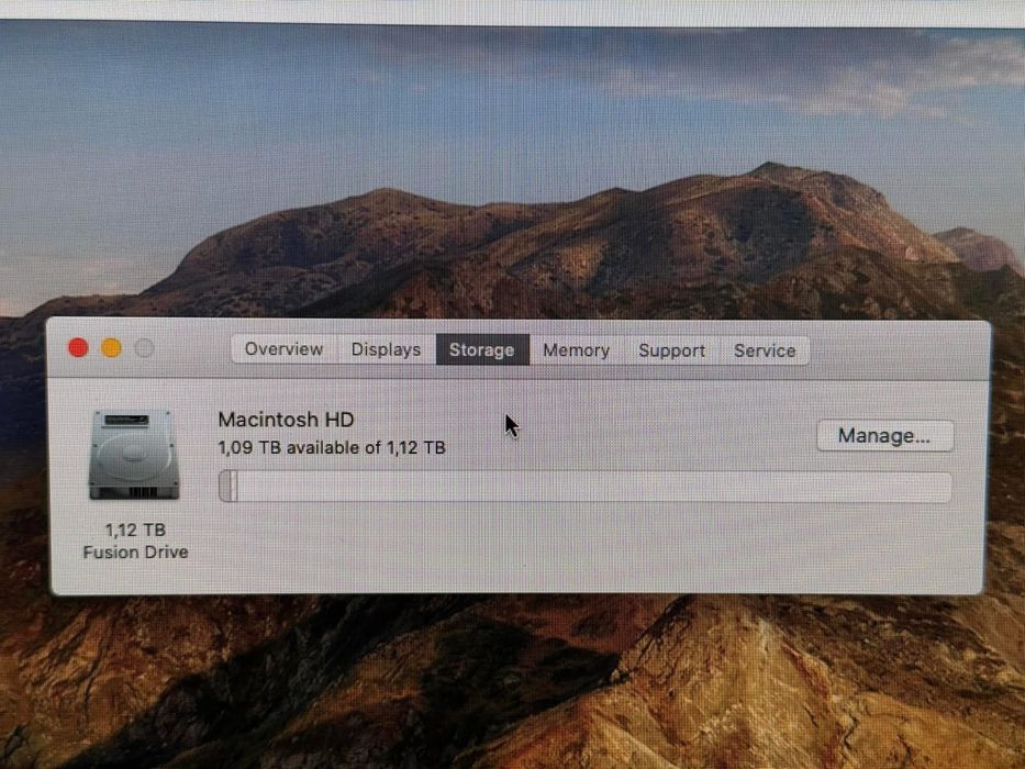 4 броя iMac 14.3 с 21,5" дисплеи