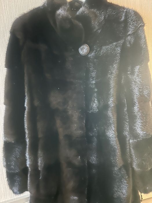 Продам шубу норковую