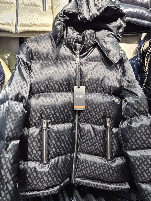 Яке Boss,Hugo Boss