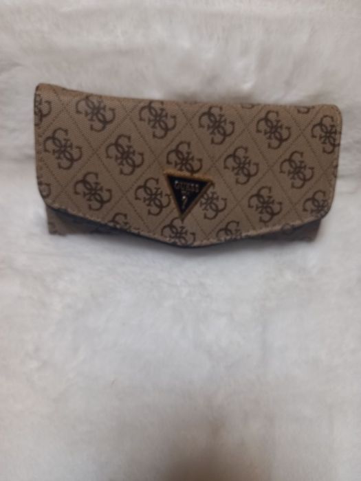 Geanta Guess! Cadou portofel! Transport gratis!