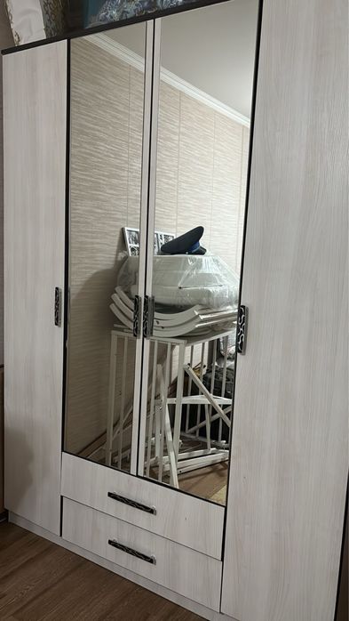 Спальный гарнитур