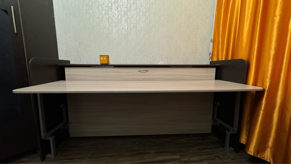 срочно. продам комплект (шкаф/стол(трансформер))
