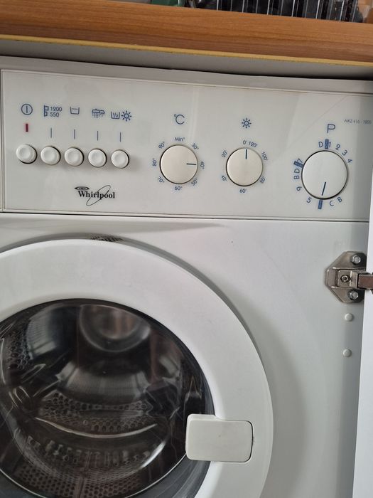 Пералня за вграждане Whirlpool