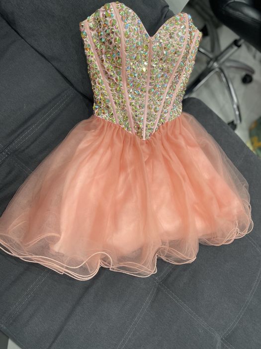 Рокля официциална