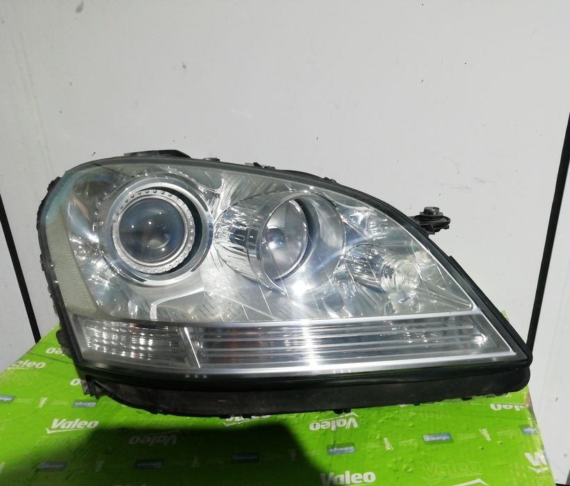 Фар фарове за Mercedes ML W164 / Мерцедес МЛ W164 Bi-Xenon AFS.