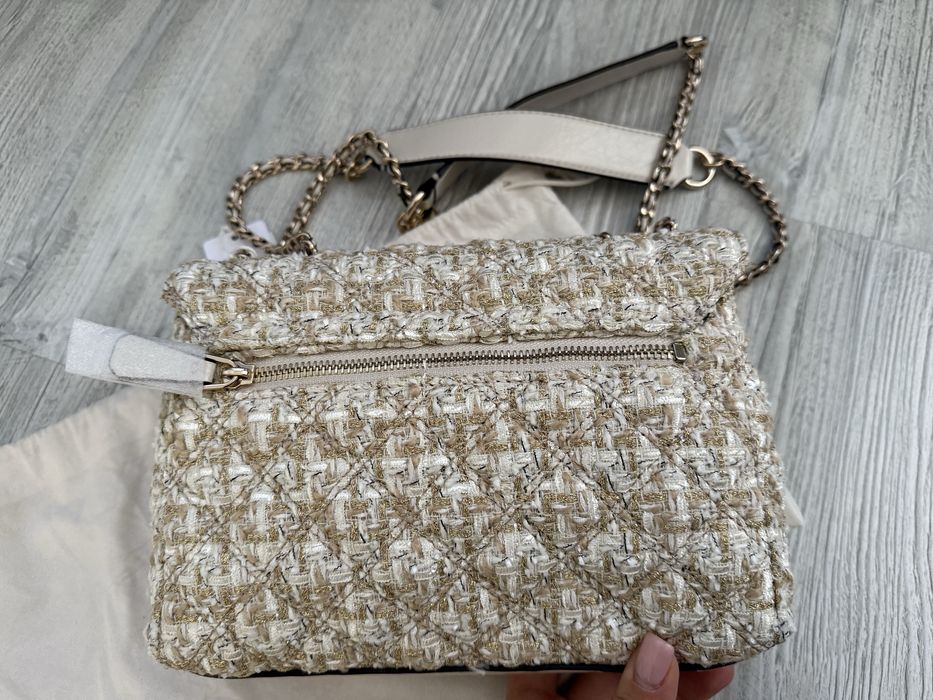 Нова дамска чанта Guess