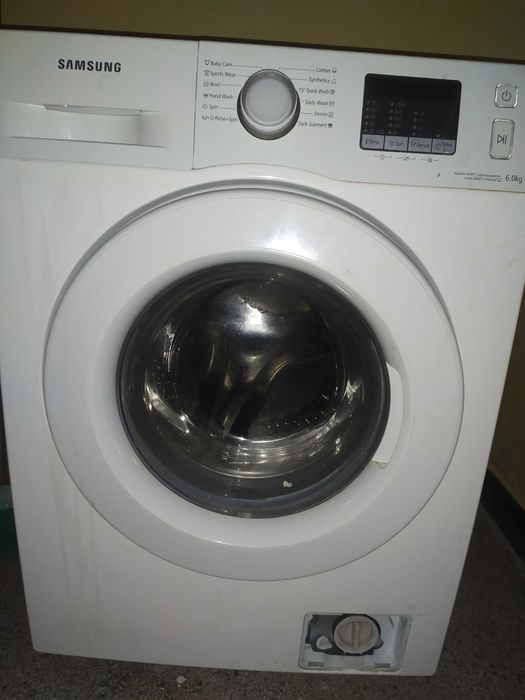 Продавам пералня SAMSUNG