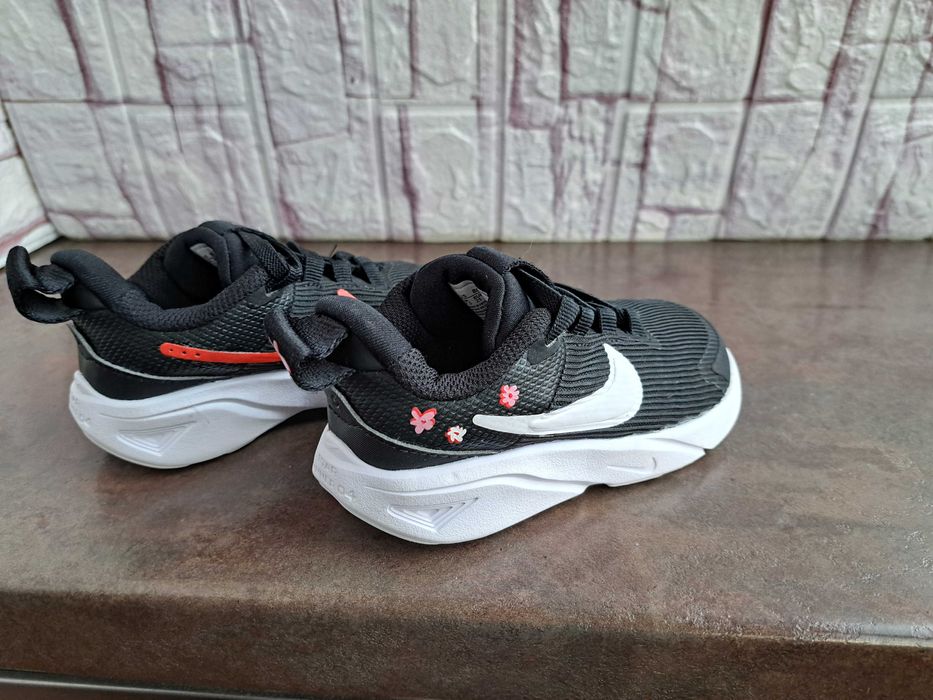 детски маратонки за момиче кецове,спортни обувки Nike,найк,номер 25