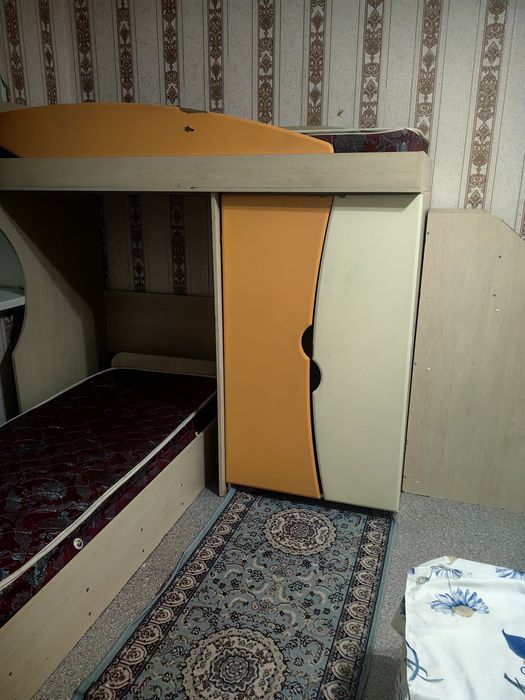 Отдам детскую кровать