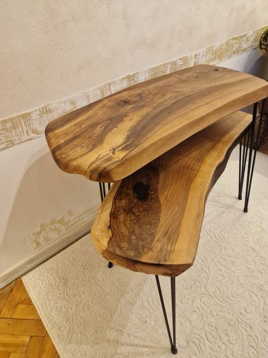 Два сета от маси с орехов плот