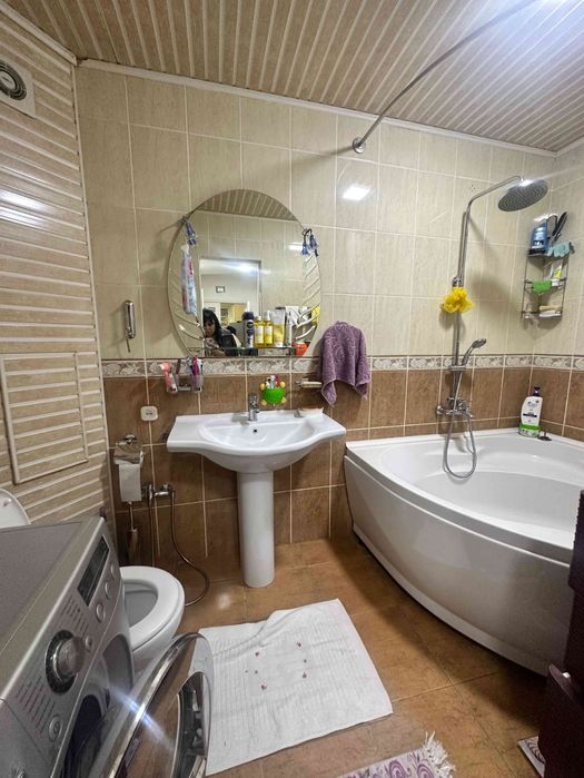 Квартира 4х комнатная на Ц-1 Буюк Ипак Йули ор: Эко Парк Продажа!