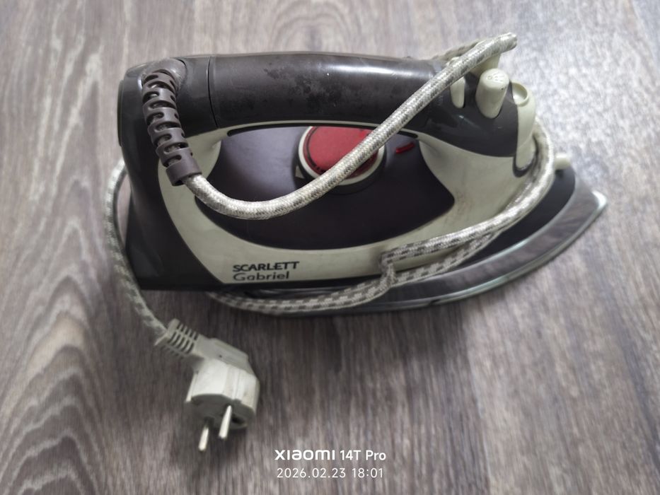 Продам Утюг Scarlett