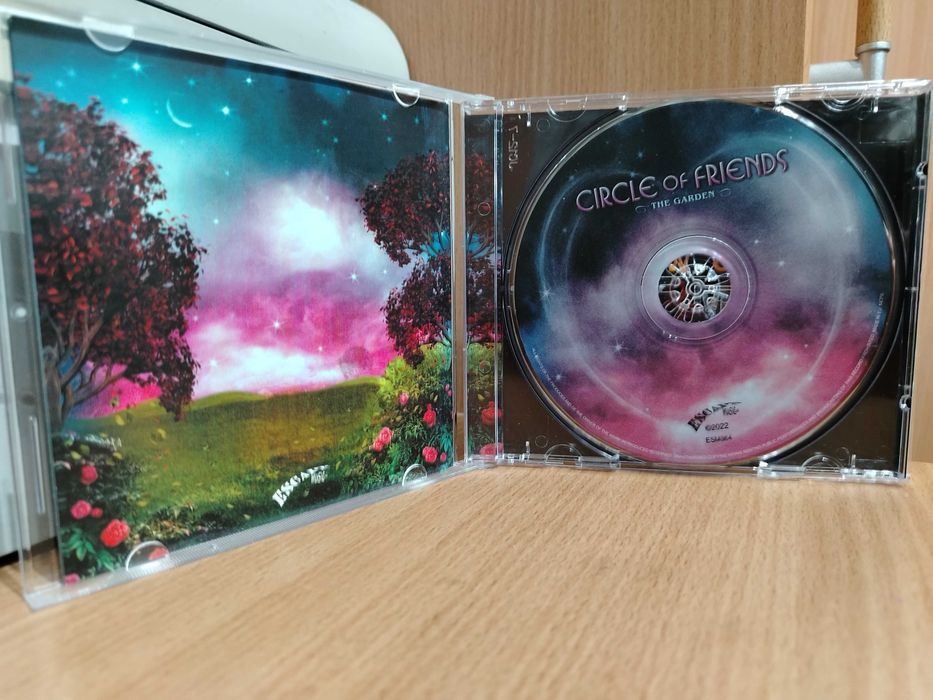 Продам недорого компакт-диски с музыкой