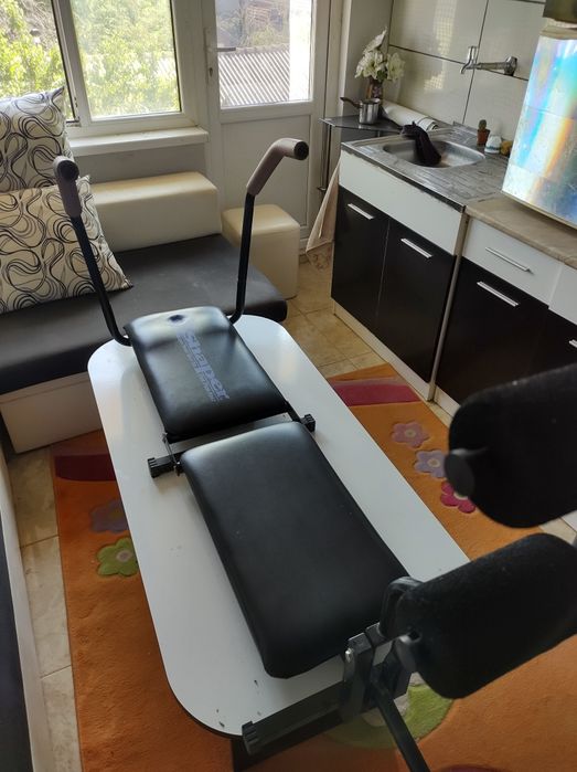 Фитнес уред за корем