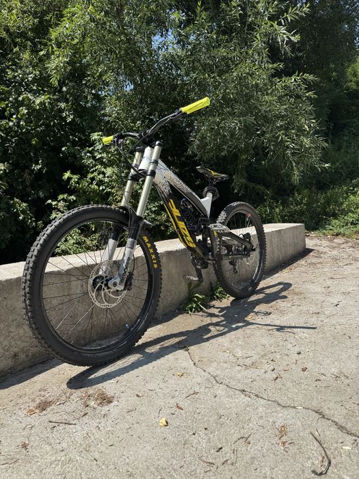 Bicicleta de vanzare YT TUES