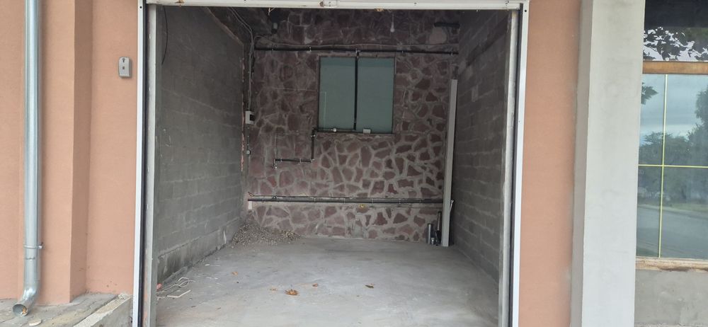 Продава се Гараж / Паркомясто в Велико Търново, Бузлуджа - 18 кв.м за 1500 €/кв.м - Снимка #1