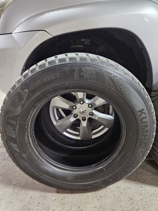 Продам шины Kumho