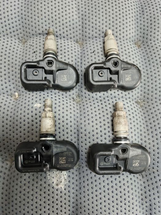 Датчики давление шин Toyota Camry. Цена за 1-штуку.