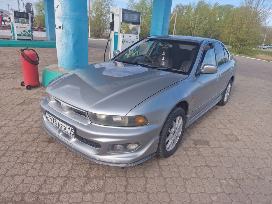 Mitsubishi galant 8