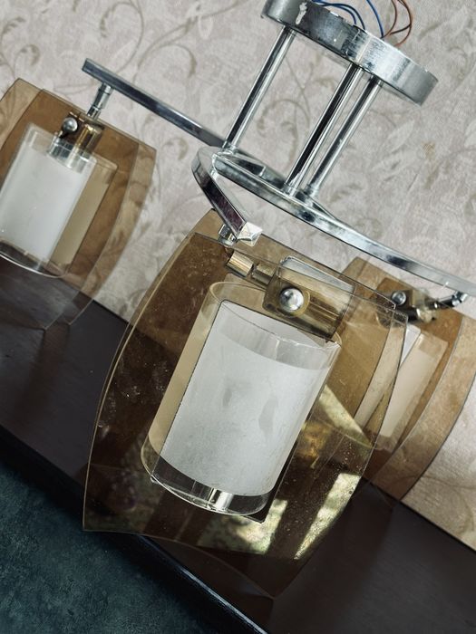 Продам Люстру в хорошем состоянии