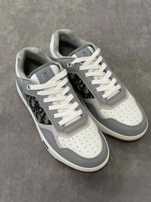 adidași#clasic #Retro #voiaj #colecta #Cadou
#lux #Afaceri #pantof