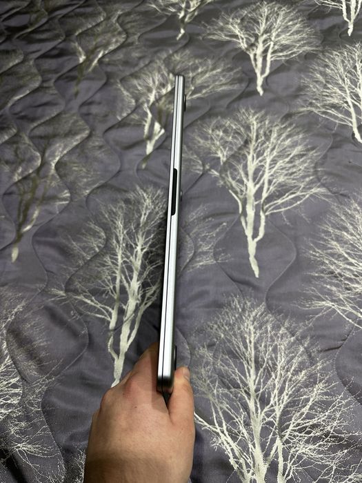 Macbook M3 15’ 512 GB