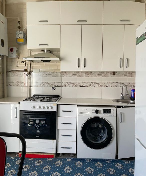 Navoiy Shahri Yangi hayot domidan uy sotiladi