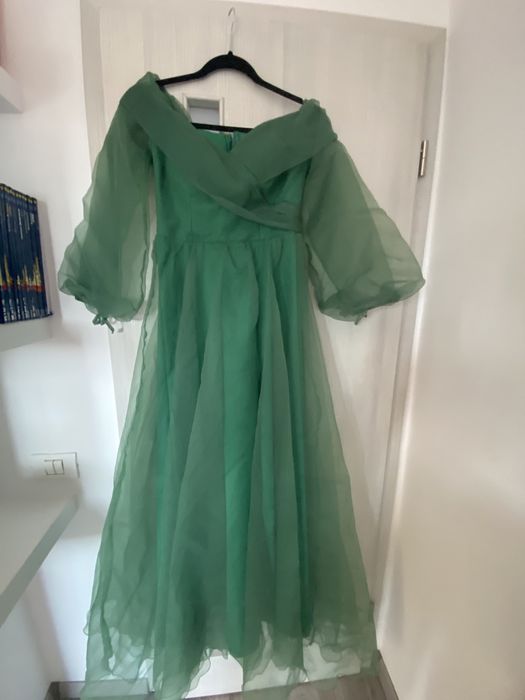Rochie de ocazie verde cu crăpătura