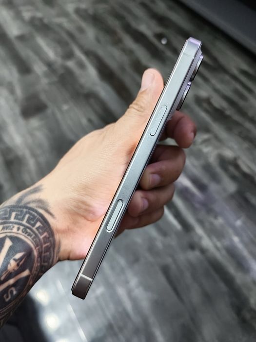 Iphon 16 pro max white 94% baterie