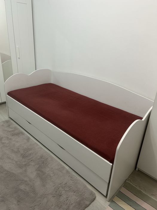 При покупке дивана кровать в подарок!