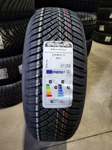 215/65/17 Continental 4бр