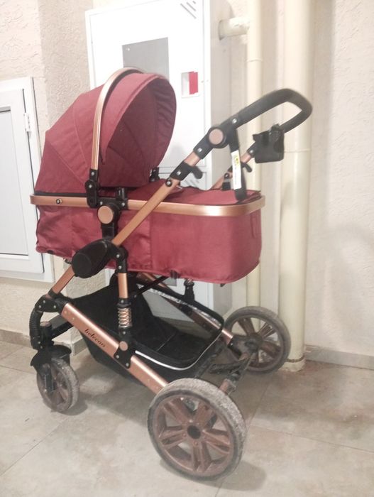 Детская коляска + коляска для прогулок