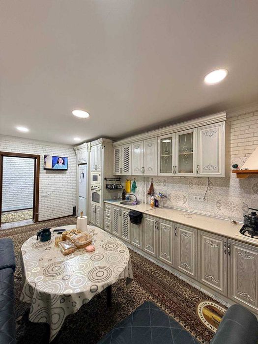 Шайхонтахур Ибн синода 6 хона 150м2 квартира сотилади!