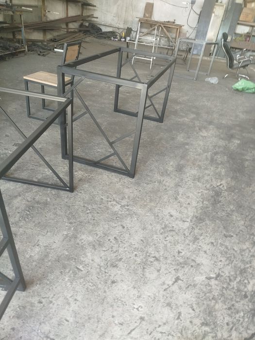 Рабочий стол из лофта