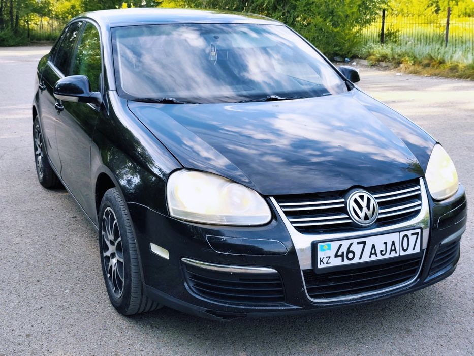 Продам VW JETTA на Автомате.