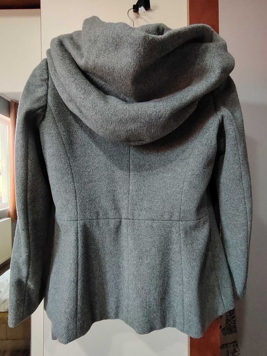 Дамско палто с качулка